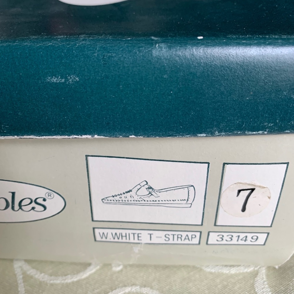 Walkables Gray Leather Size 7 Like New - Picture 7 of 7